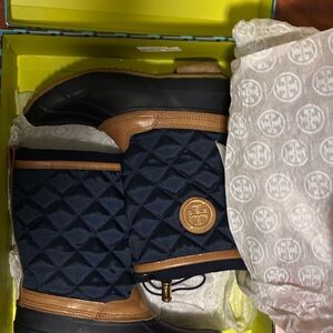 Tory Burch women’s Quilted Navy and Brown Boots